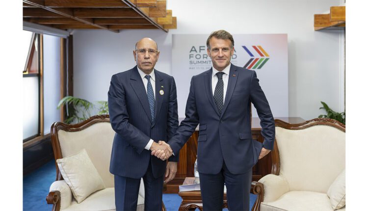 The President of the Republic is holding talks with his French counterpart