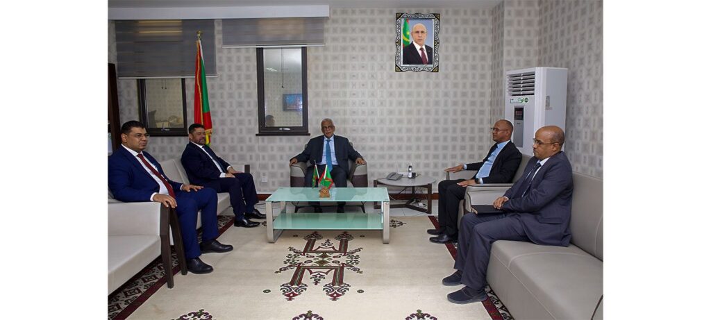Economic Affairs Minister receives Libyan Ambassador