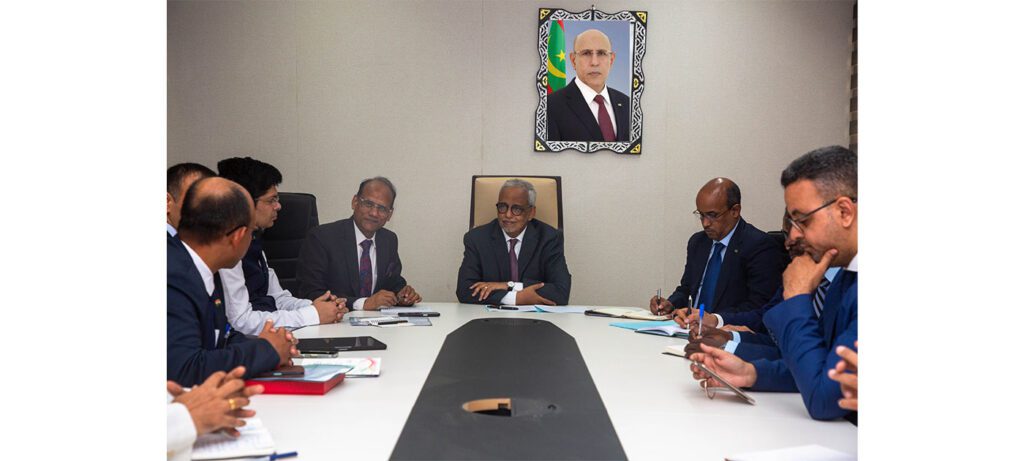 Economy Minister Receives Indian Ambassador