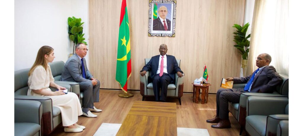 Foreign Minister Receives Russian Ambassador