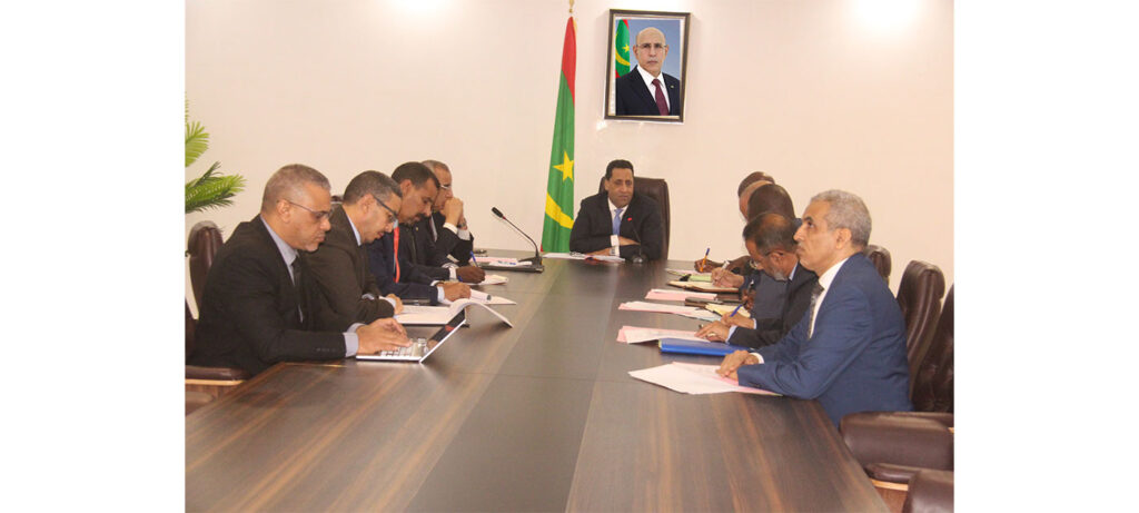 Le Premier ministre préside la réunion des chefs de missions chargées d ...