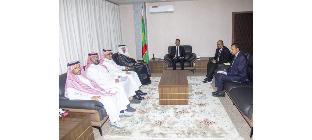 Le ministre des Affaires islamiques reçoit l’ambassadeur saoudien