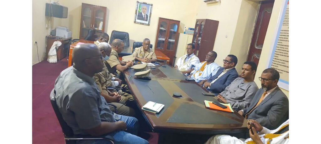 Hodh El Gharbi : le wali préside une réunion avec une mission conjointe des ministères de l’Autonomisation des jeunes et de l’Agriculture