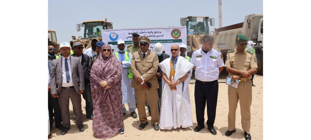Nouadhibou : lancement d’une campagne de nettoyage de la bande longeant la voie ferrée et de désensablement des principaux axes routiers