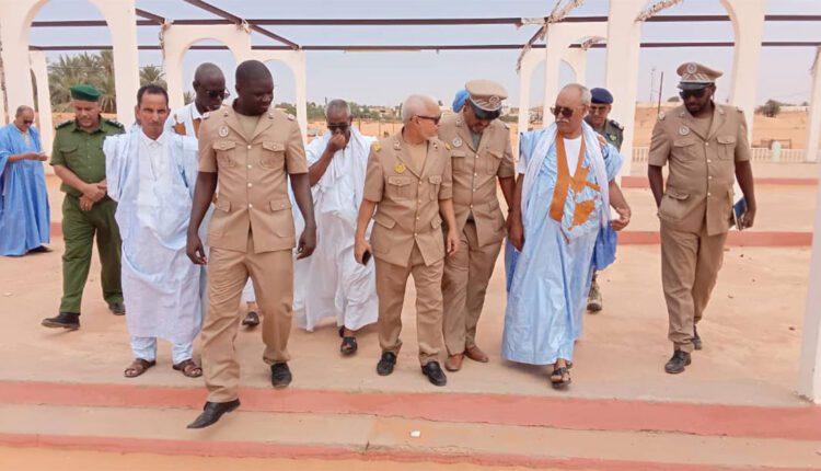 Le wali de l’Adrar supervise les préparatifs en cours pour accueillir le Président de la République dans la ville de Chinguetti