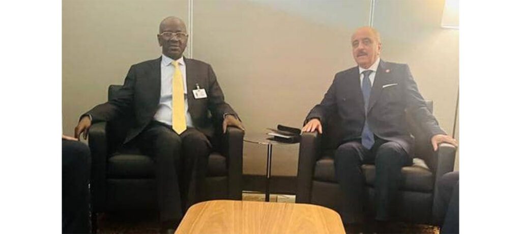 Le ministre des Affaires étrangères rencontre son homologue tunisien