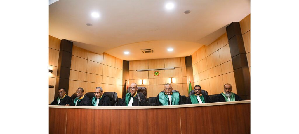 Les membres de la Commission nationale des Droits de l’Homme prêtent serment devant le président de la Cour suprême
