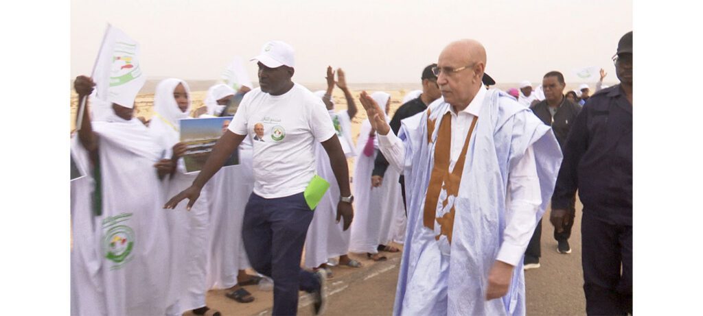 Ghazouani rencontre des bénéficiaires de Taazour à Aoujeft